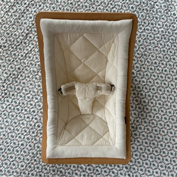 Charlie Crane Cream Baby Rocker - Picture 2 of 4